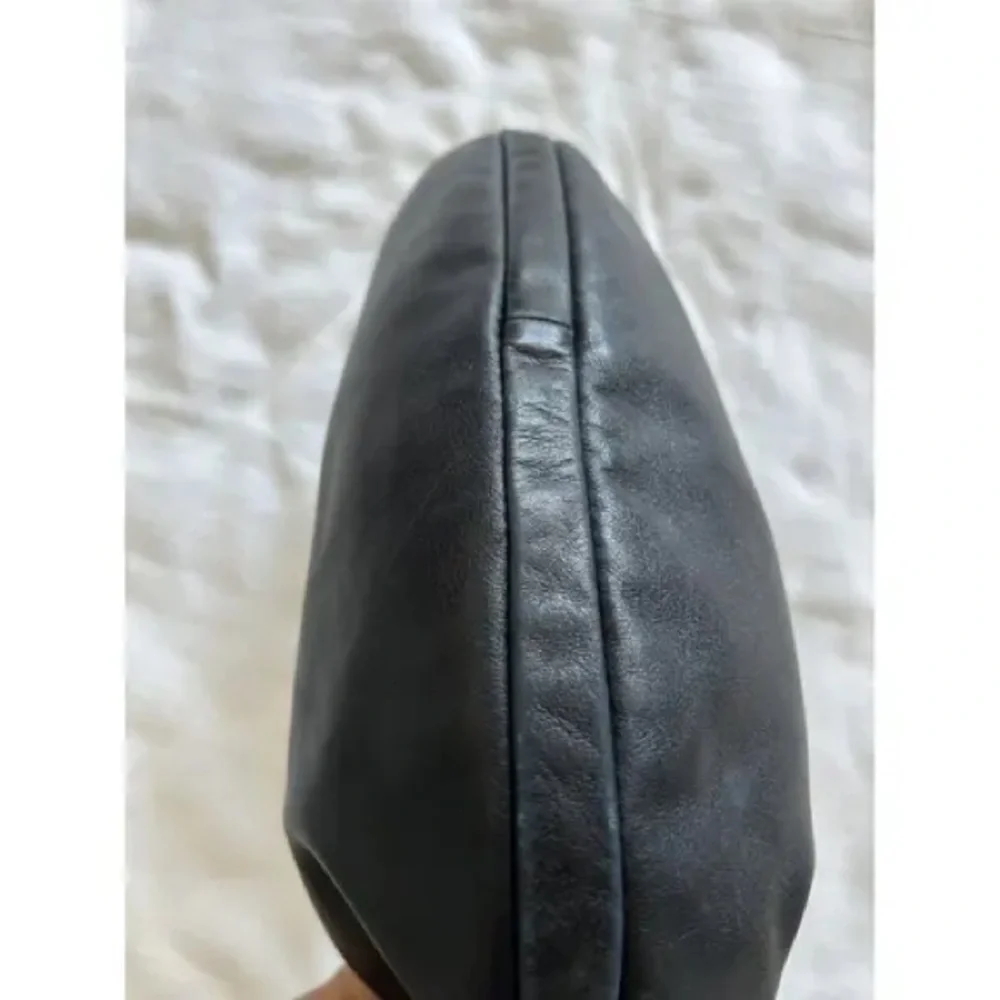 Longchamp Black Leather Shoulder Bag - Picture 7 of 11